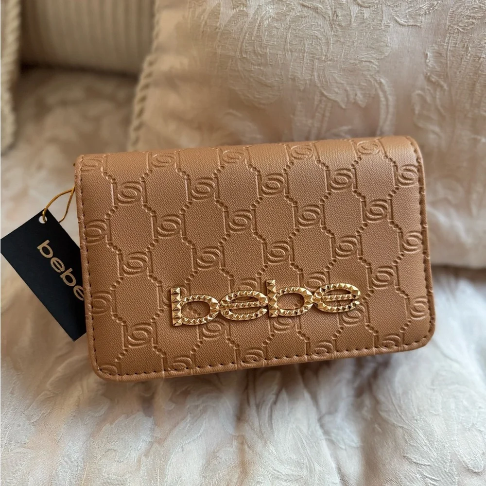 572. bebe Celia Monogram Flap Crossbody Bag Beige‎ NWT $79 MSRP